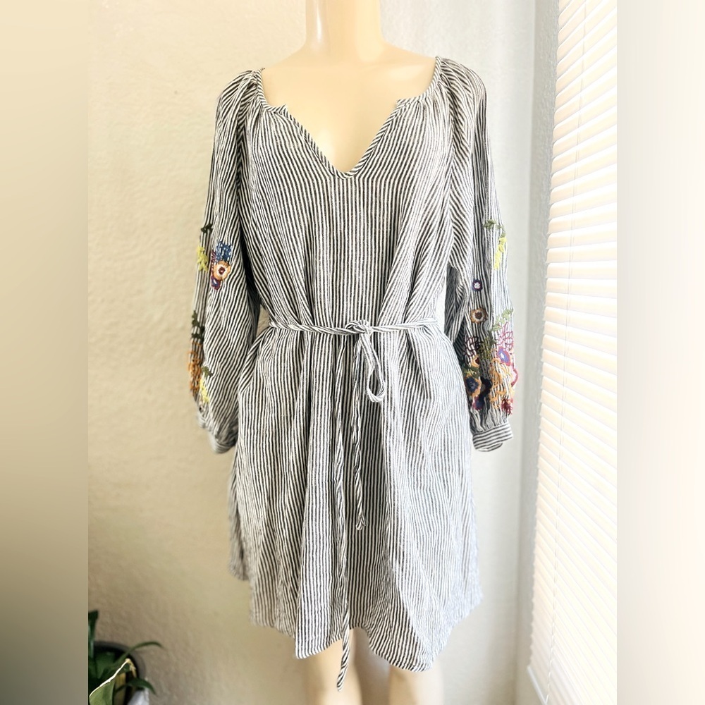 Anthropologie Lindsey Embroidered Tunic Dress by FeatherBone Sz Small